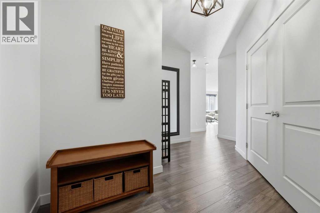 Single Family House for Sale in    Avenue SW Lower Mount Royal Calgary 