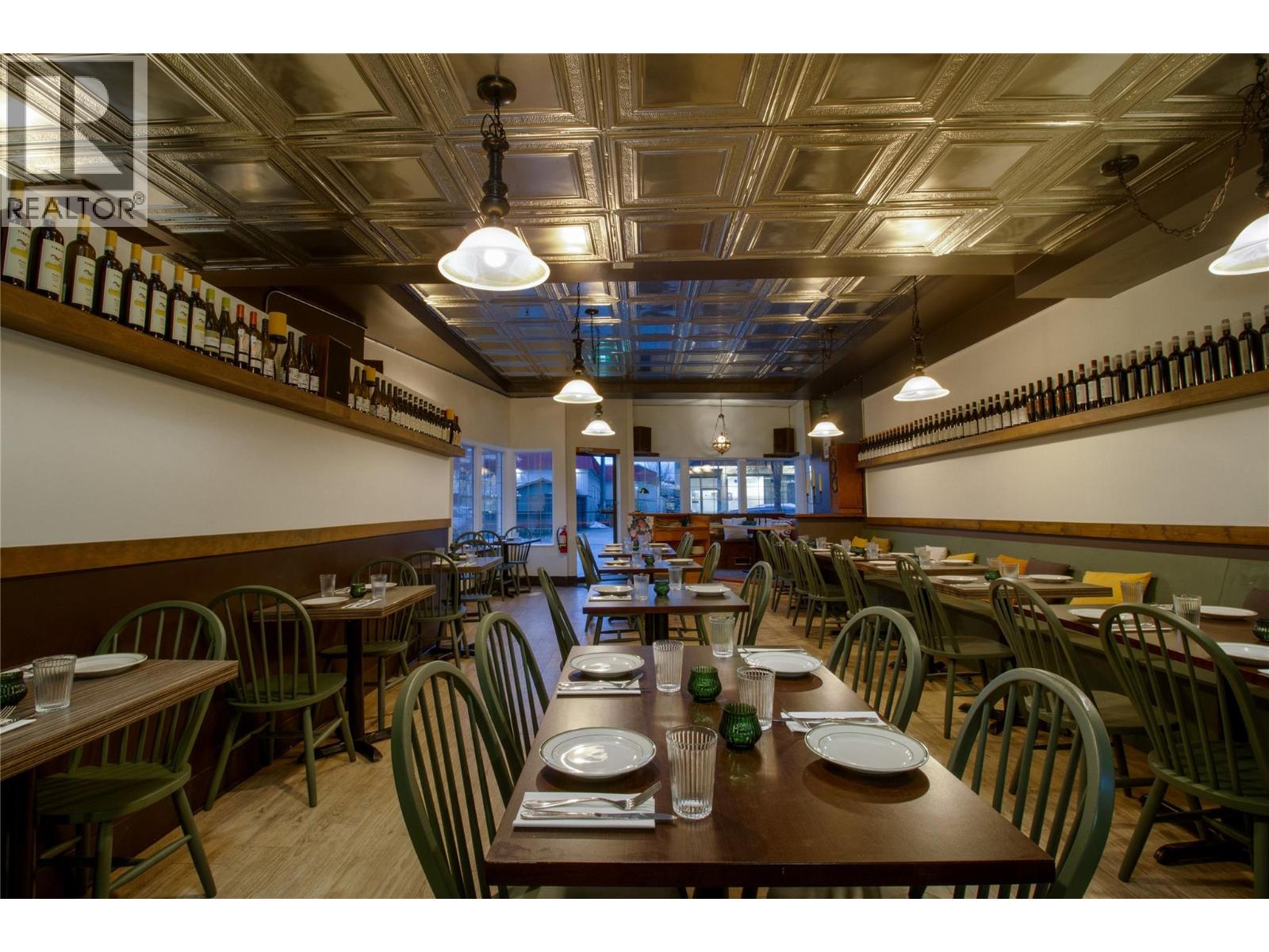 304 FIRST STREET W - 23