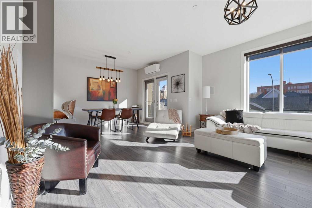 Single Family House for Sale in    Avenue SW Lower Mount Royal Calgary 