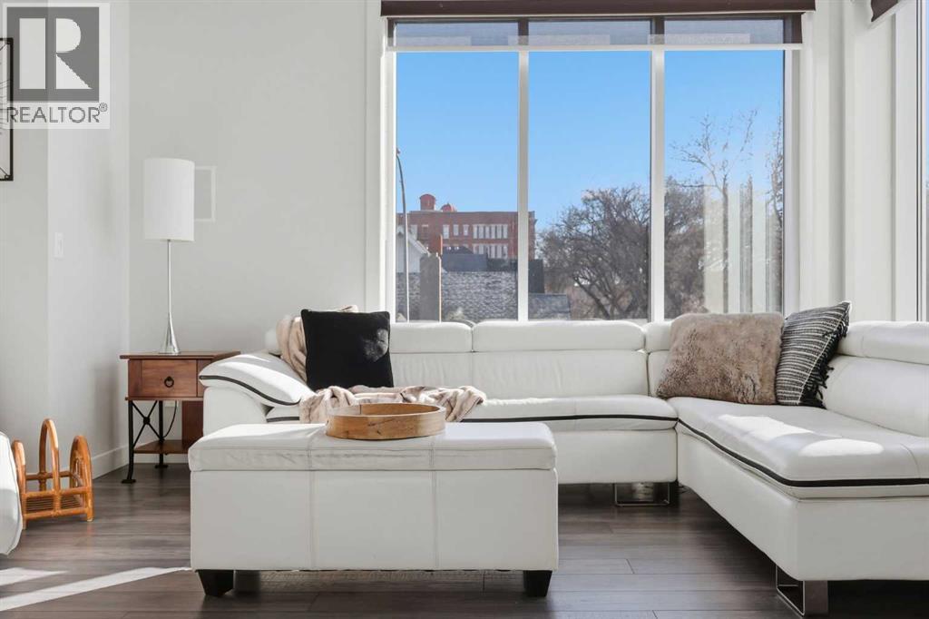 Single Family House for Sale in    Avenue SW Lower Mount Royal Calgary 