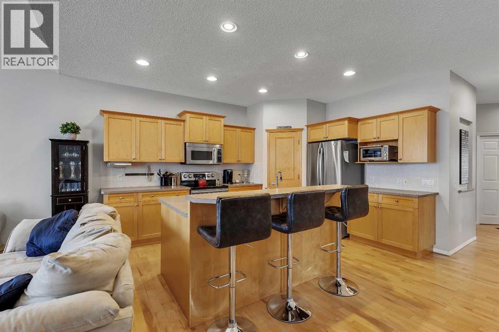 Single Family House for Sale in  Tuscany Ravine Manor NW Tuscany Calgary 