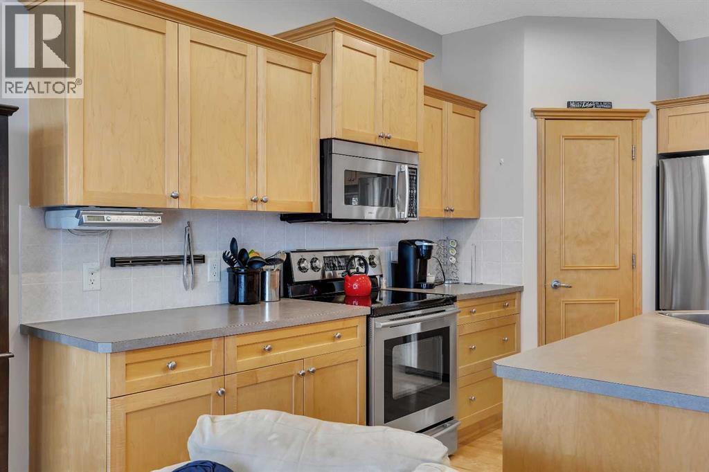 Single Family House for Sale in  Tuscany Ravine Manor NW Tuscany Calgary 