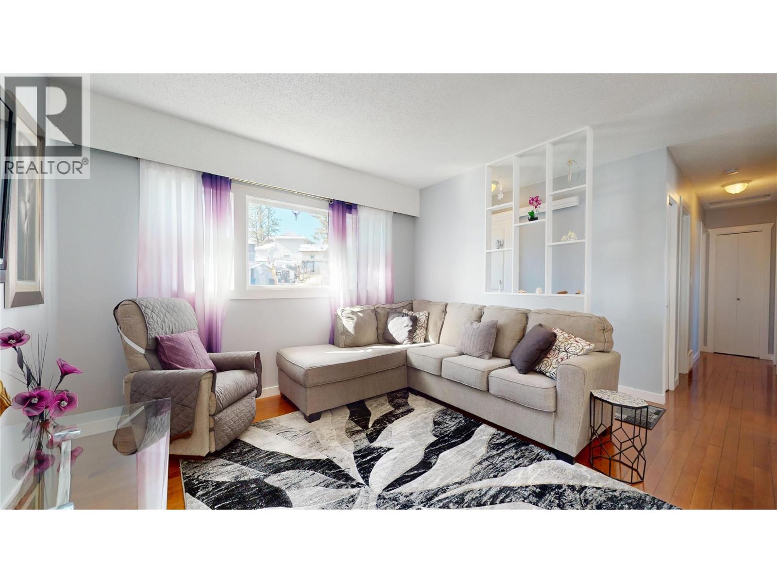 1005 16 Avenue S, Cranbrook