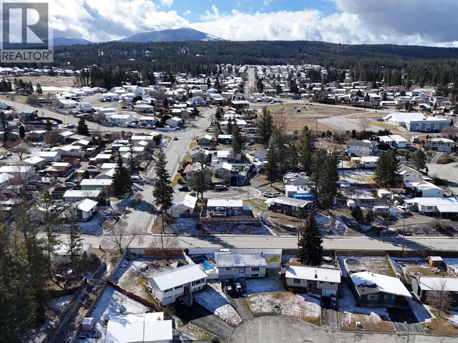 1005 16 Avenue S, Cranbrook