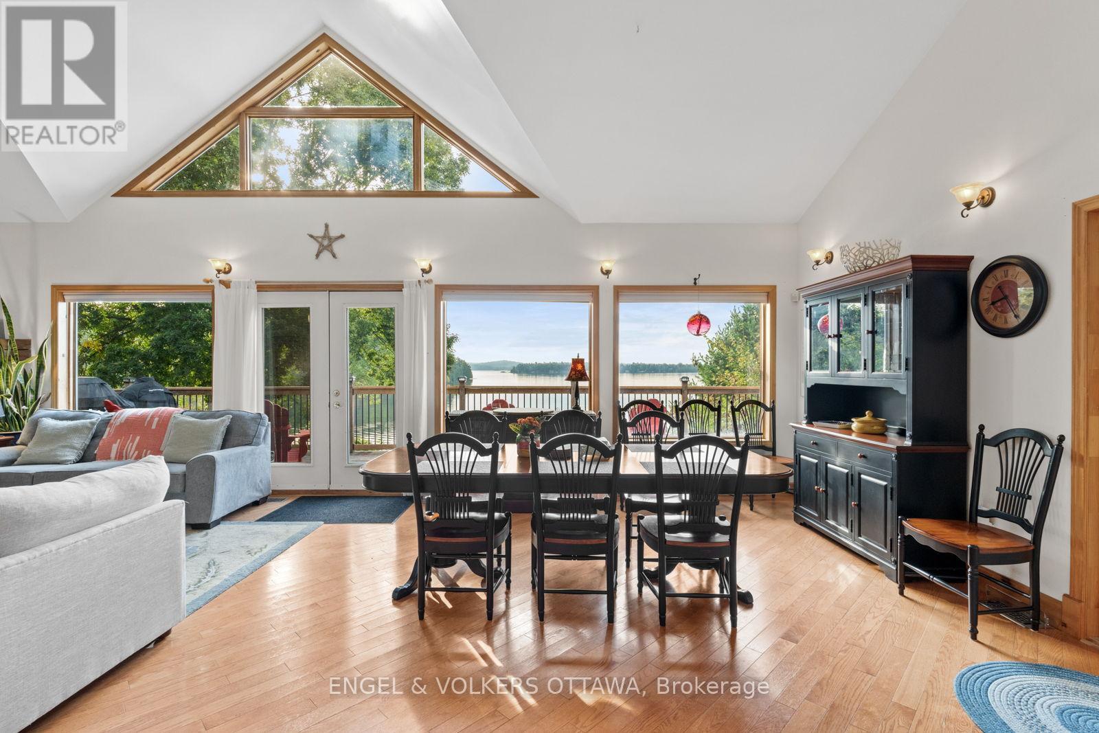 70 BELMONTE LANE — photo 10