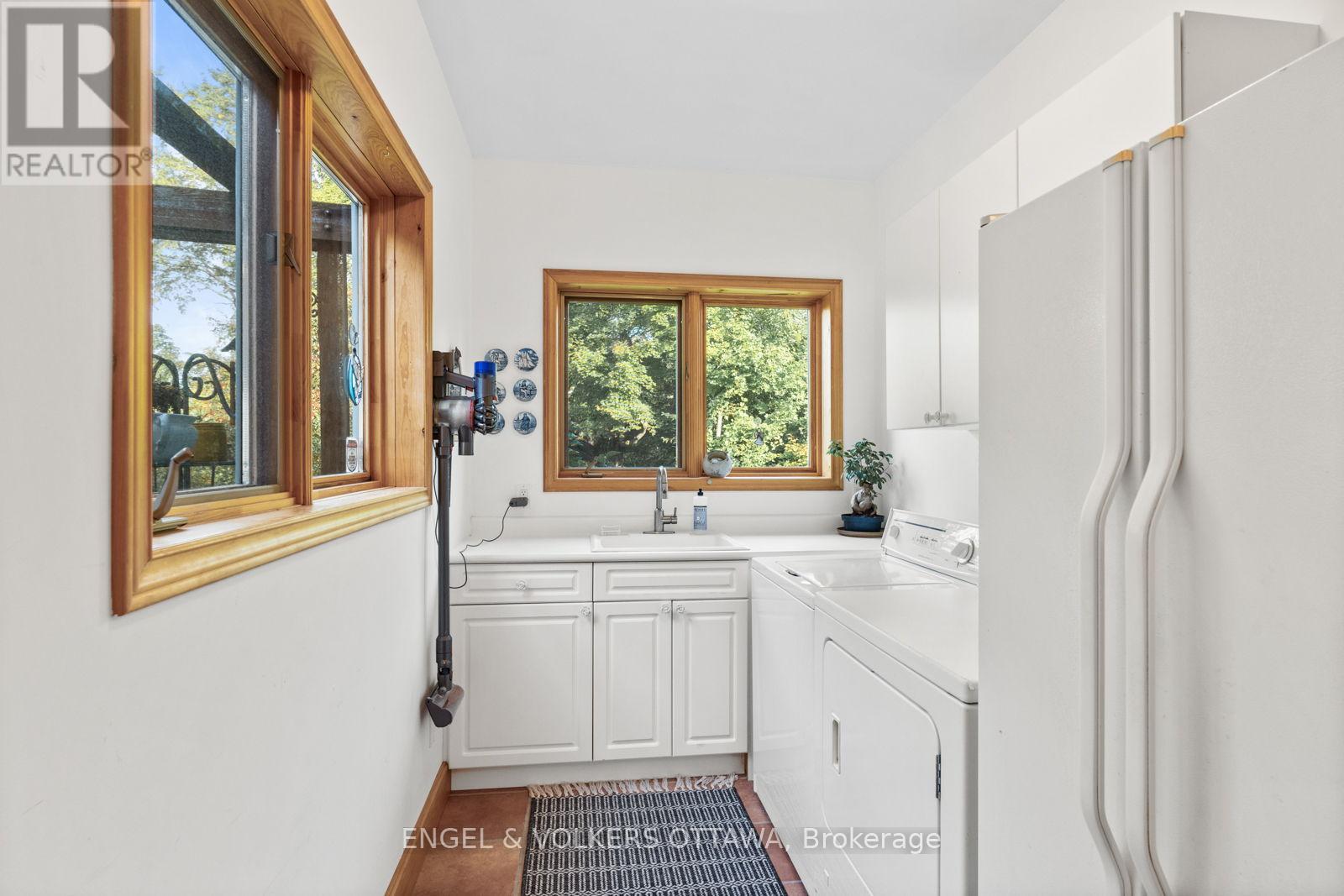 70 BELMONTE LANE — photo 22