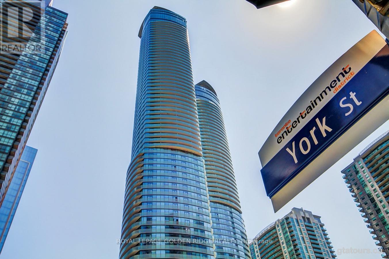 #5809 14 YORK STREET - 47