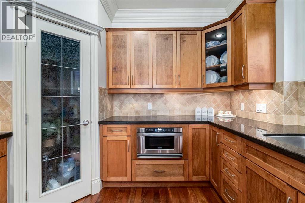 
          2413 2 Avenue Northwest
            <br/>
            <span>Calgary</span>
            , 
            <span>AB</span>
             <span>T2N0H5</span>
         - Photo 13