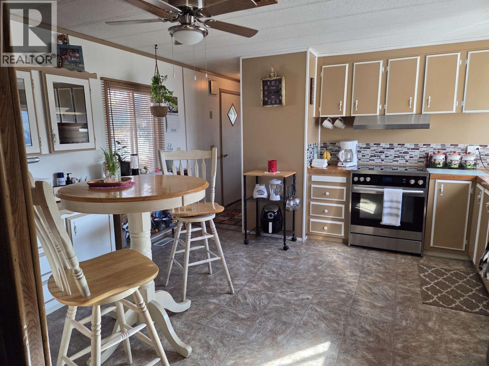 1182 N 3RD AVENUE - 14