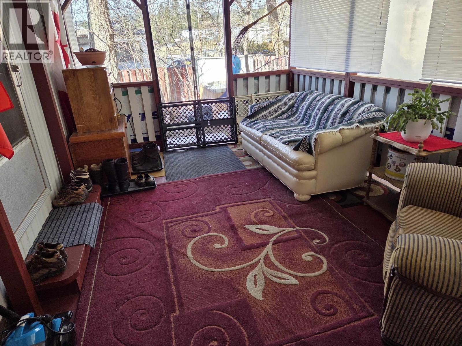 1182 N 3RD AVENUE - 21