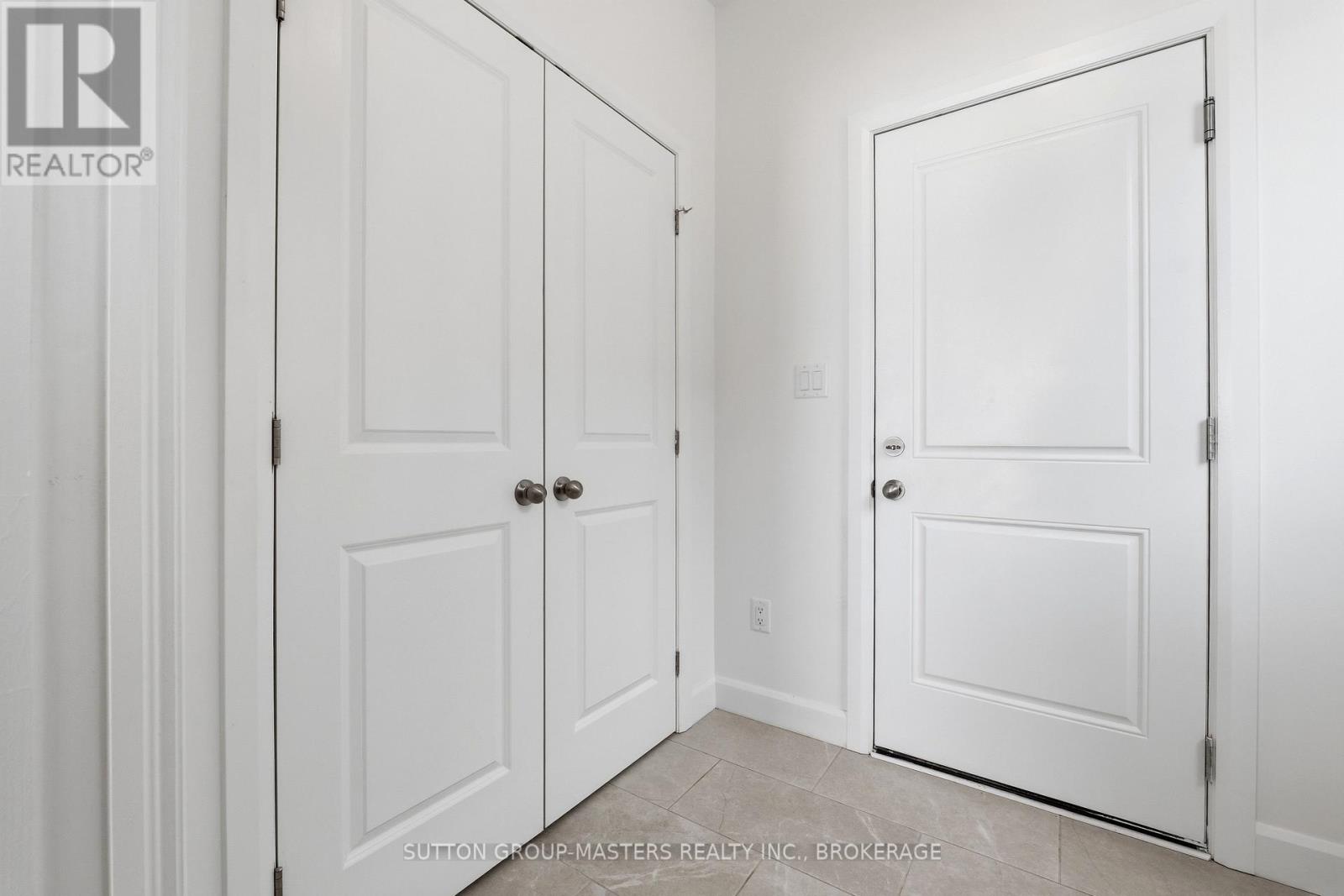 255 PRATT DRIVE - 11