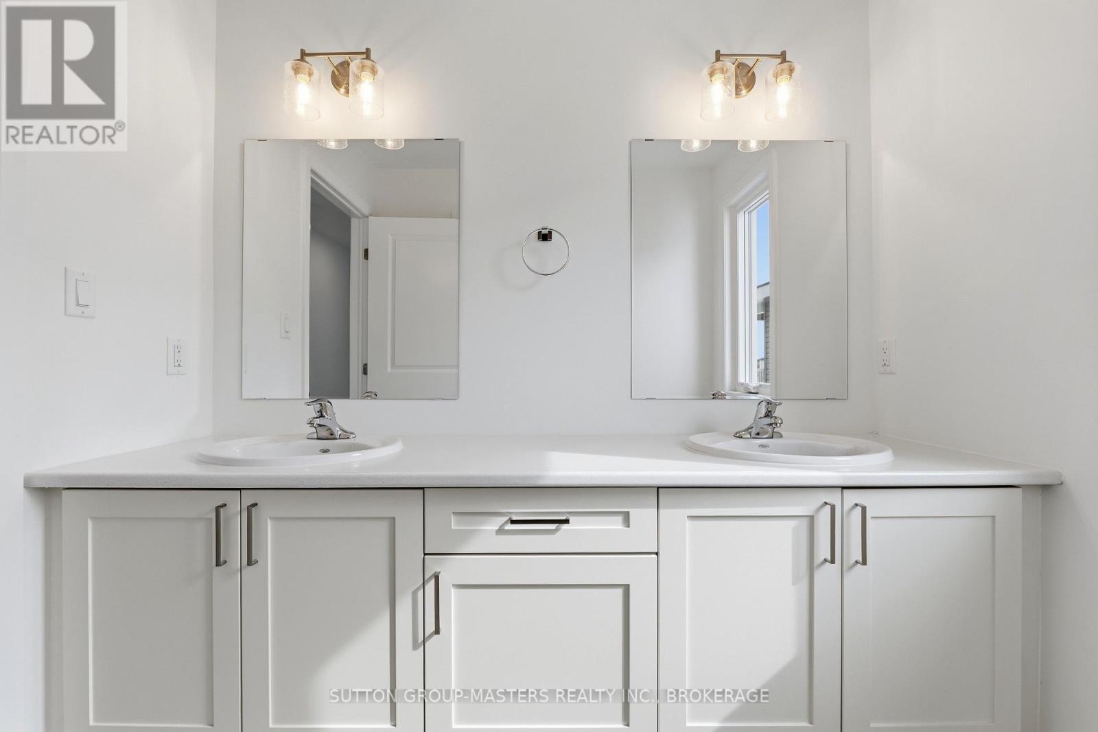 255 PRATT DRIVE - 33