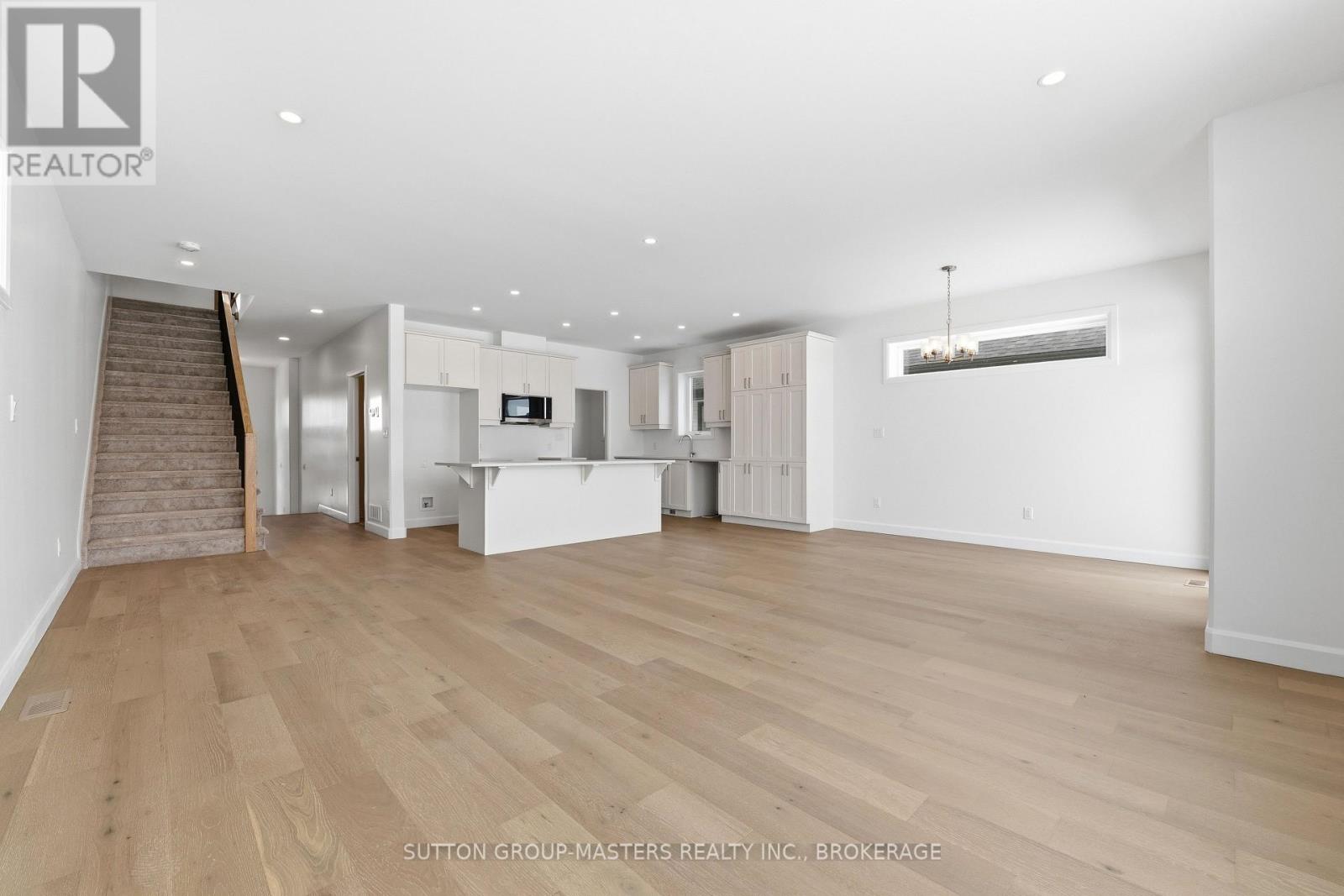 255 PRATT DRIVE - 6