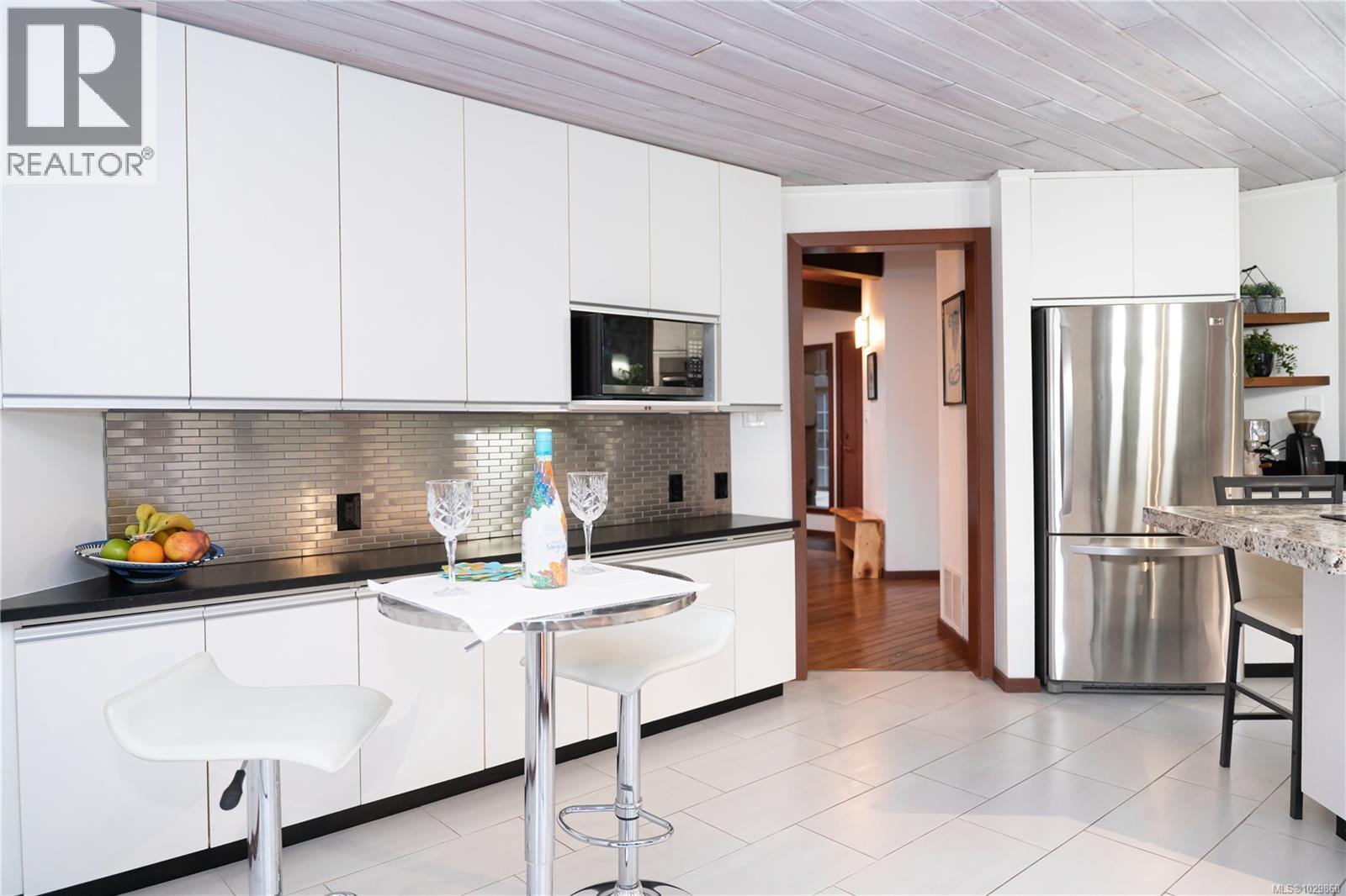 1141 Joyce Rd - 15
