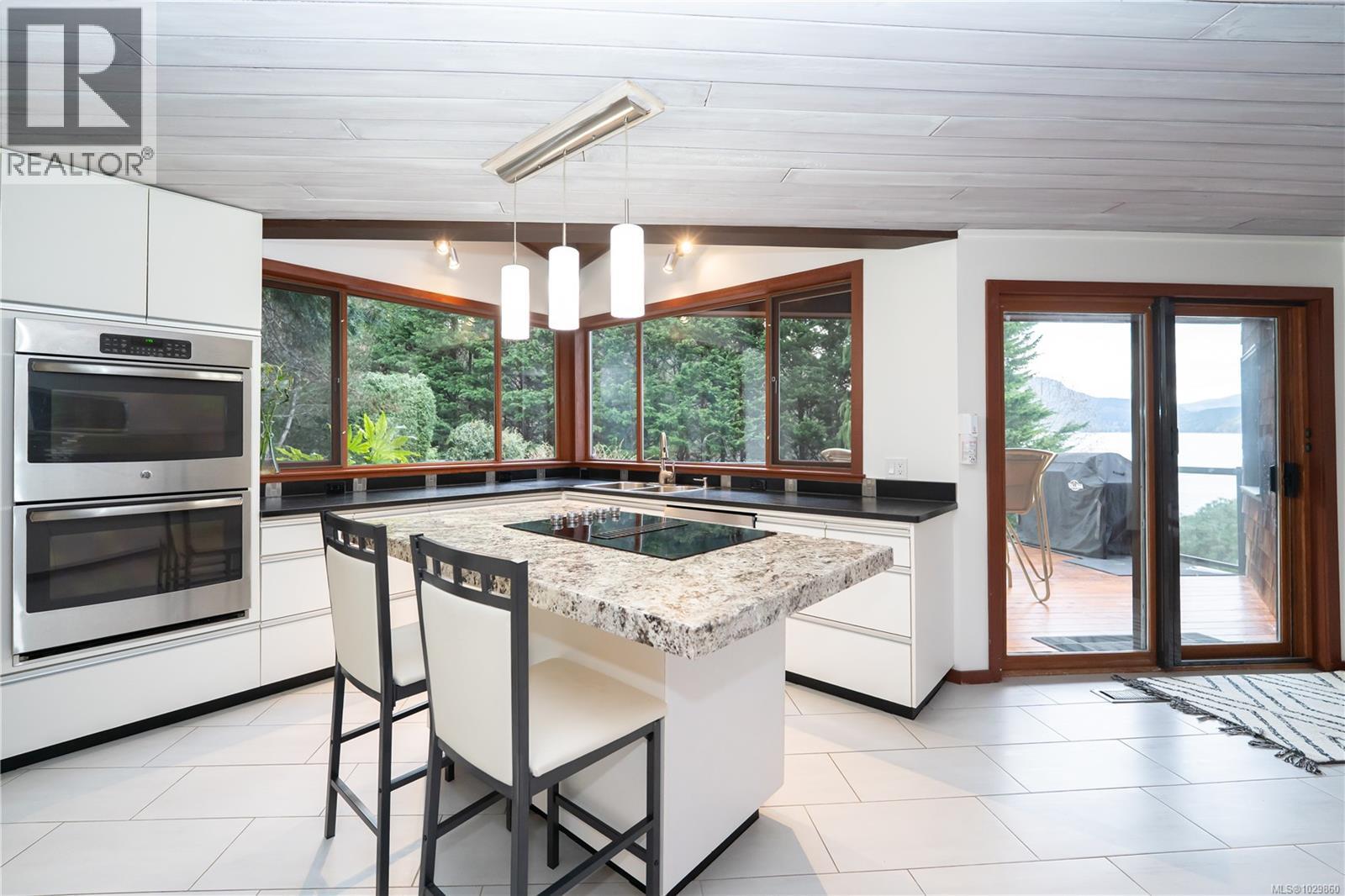 1141 Joyce Rd, Cowichan Bay