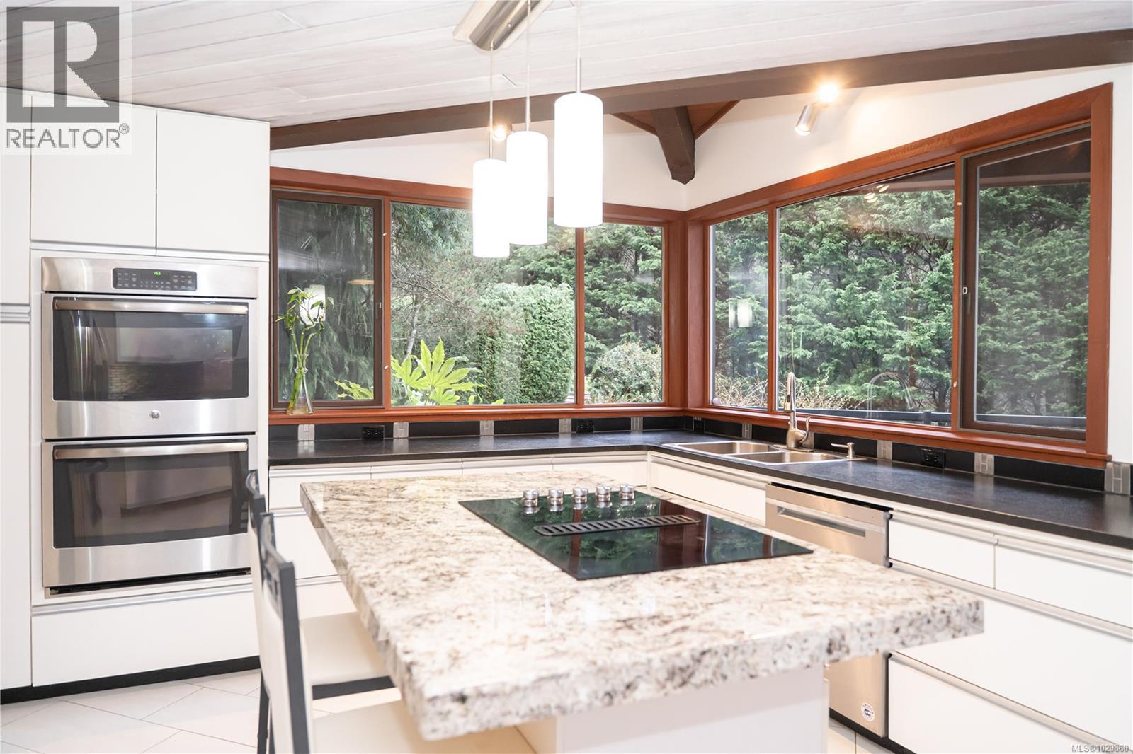 1141 Joyce Rd - 10
