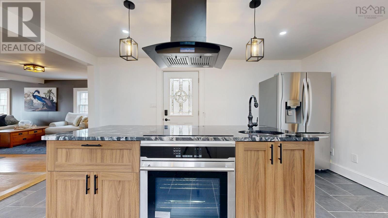 Property 16 of 49 of 5168 Highway 331