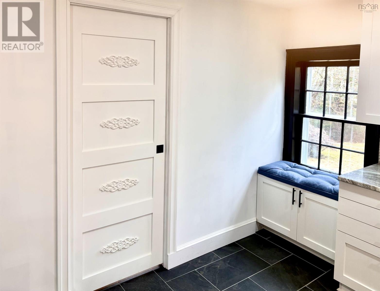 Property 22 of 49 of 5168 Highway 331