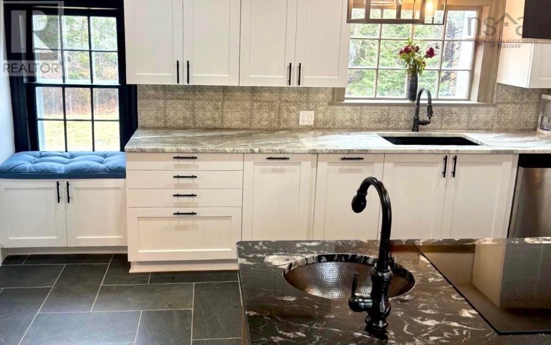 Property 21 of 49 of 5168 Highway 331