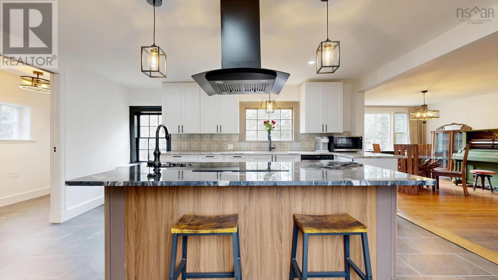 Property 18 of 49 of 5168 Highway 331