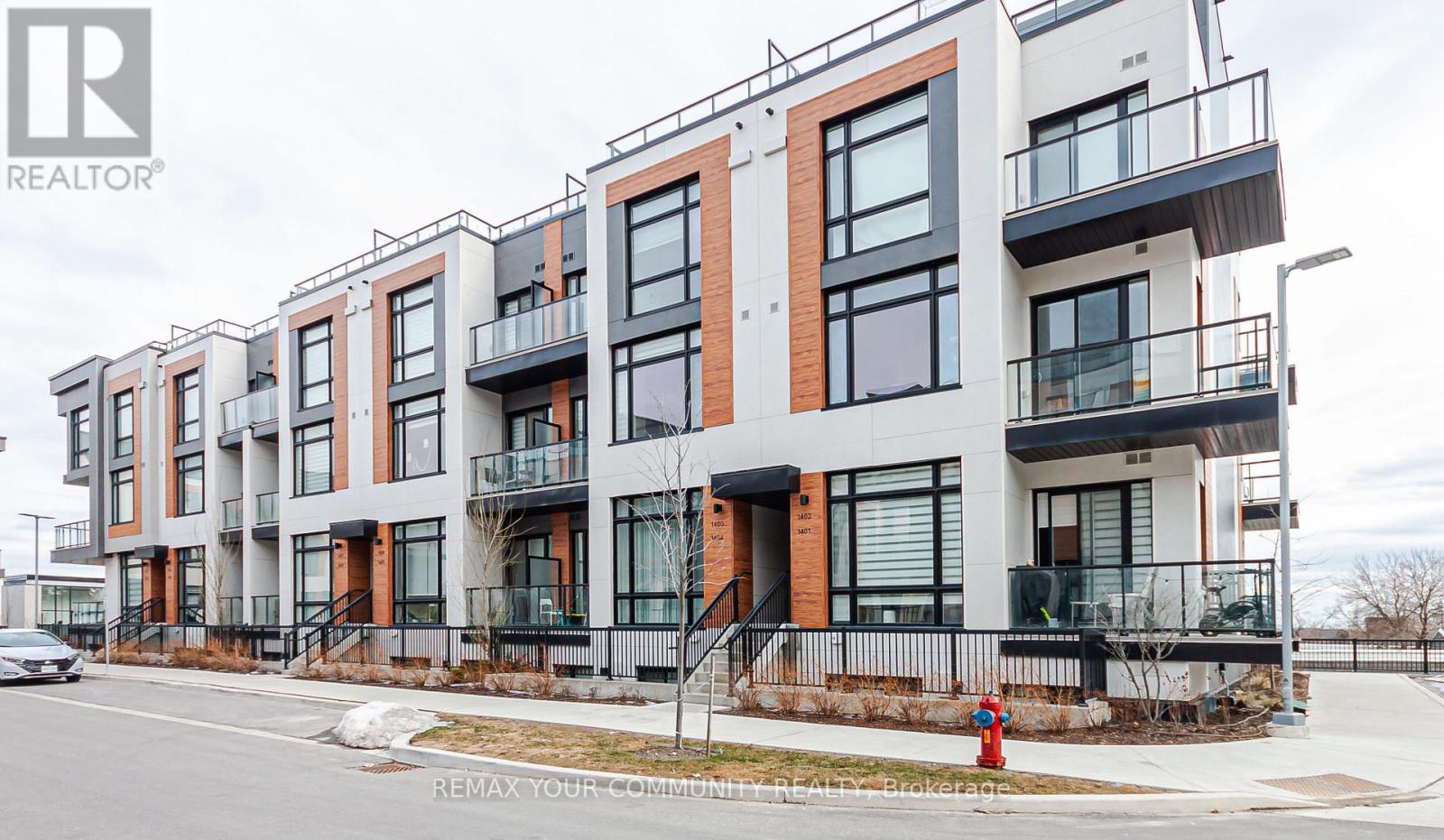 Photo of 1406 - 15 DAVID EYER ROAD W
