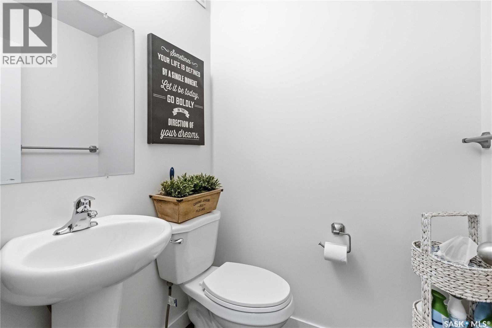 #25 301 CENTENNIAL ROAD - 12