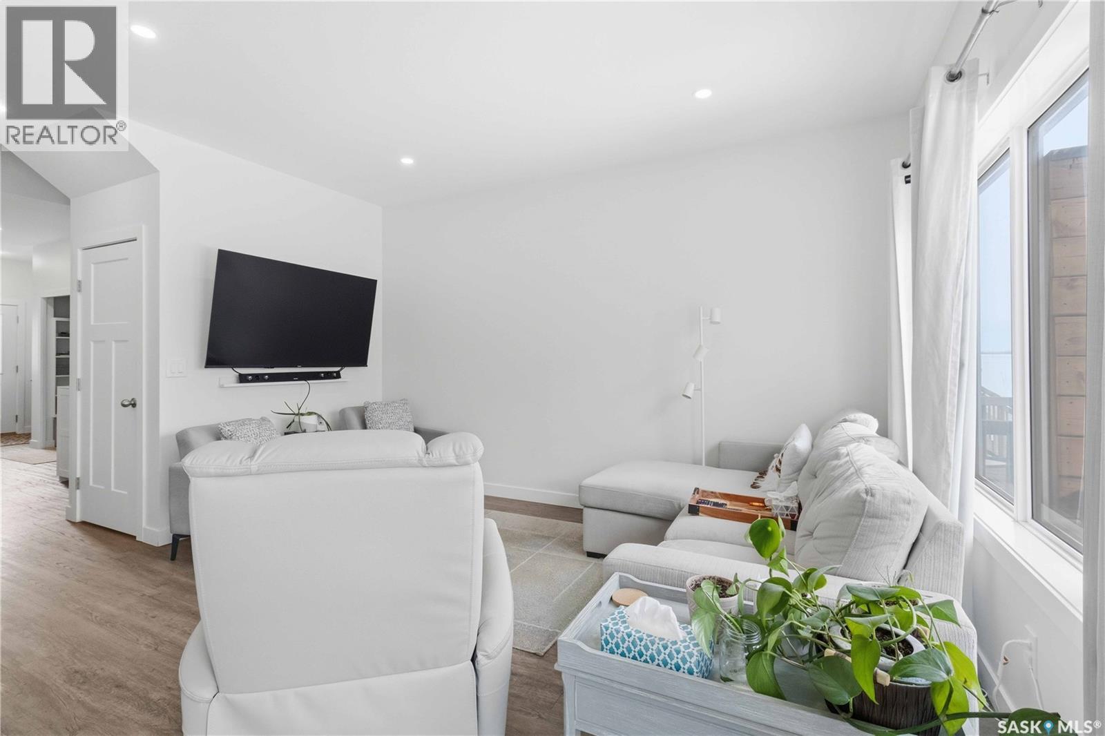 #25 301 CENTENNIAL ROAD - 13