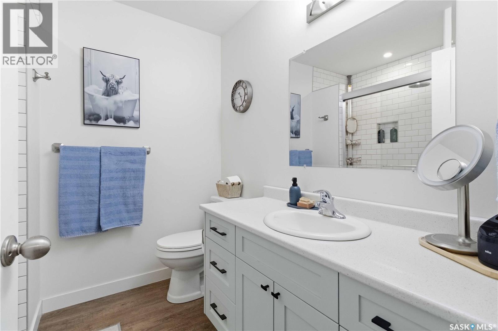 #25 301 CENTENNIAL ROAD - 21