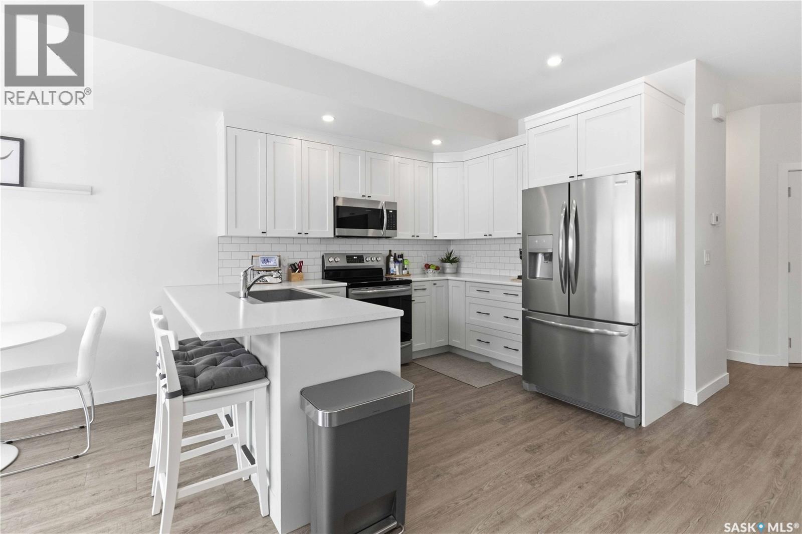 #25 301 CENTENNIAL ROAD - 5