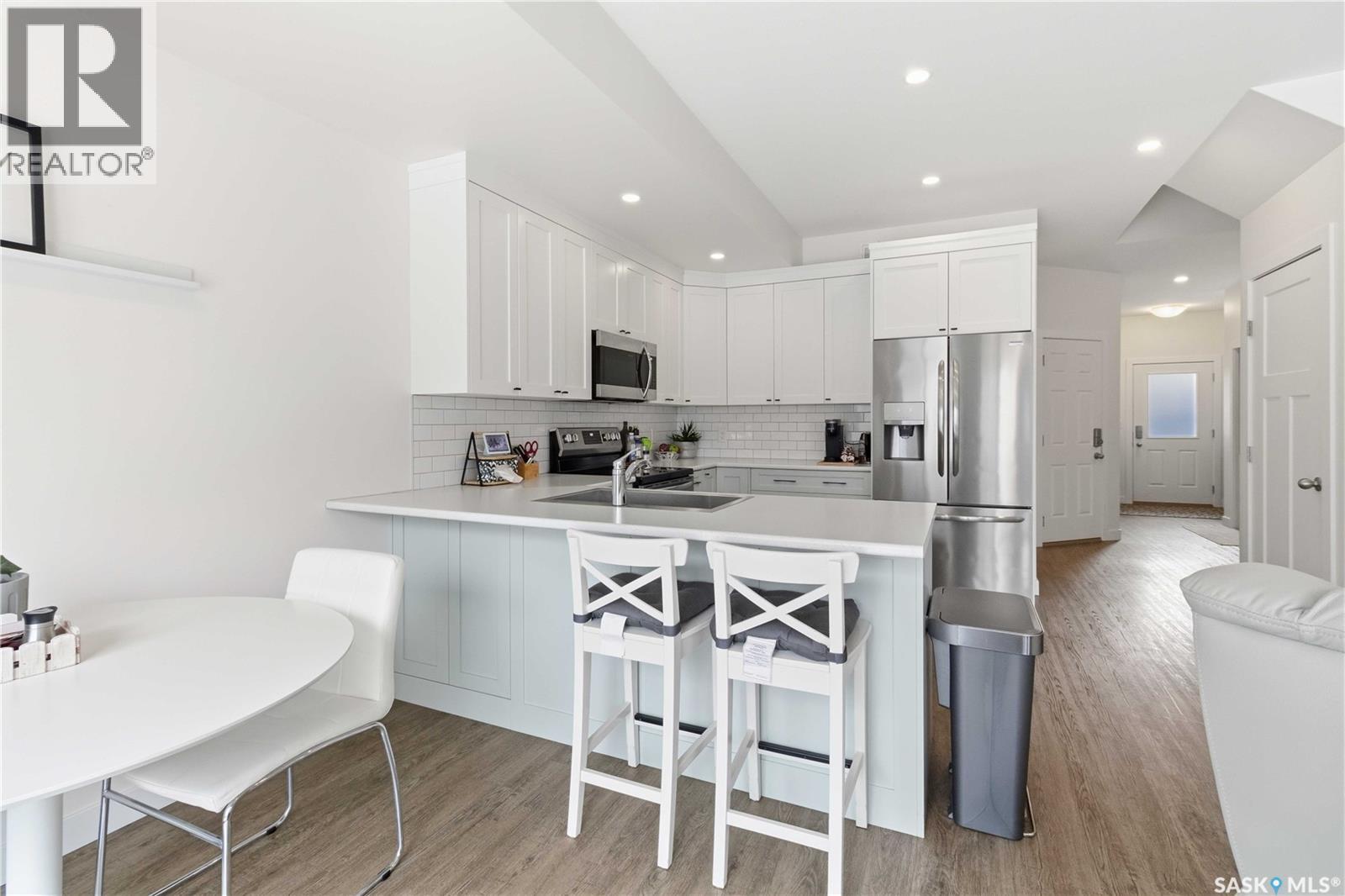 #25 301 CENTENNIAL ROAD - 7