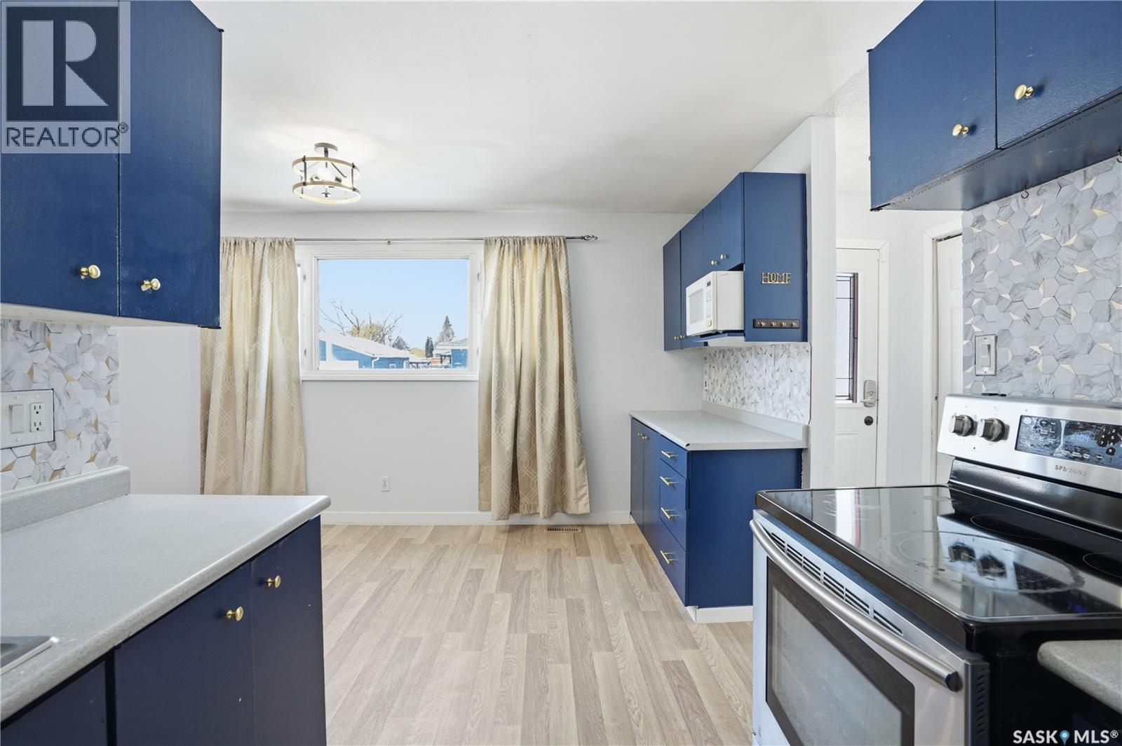 222 SMALLWOOD CRESCENT - 12