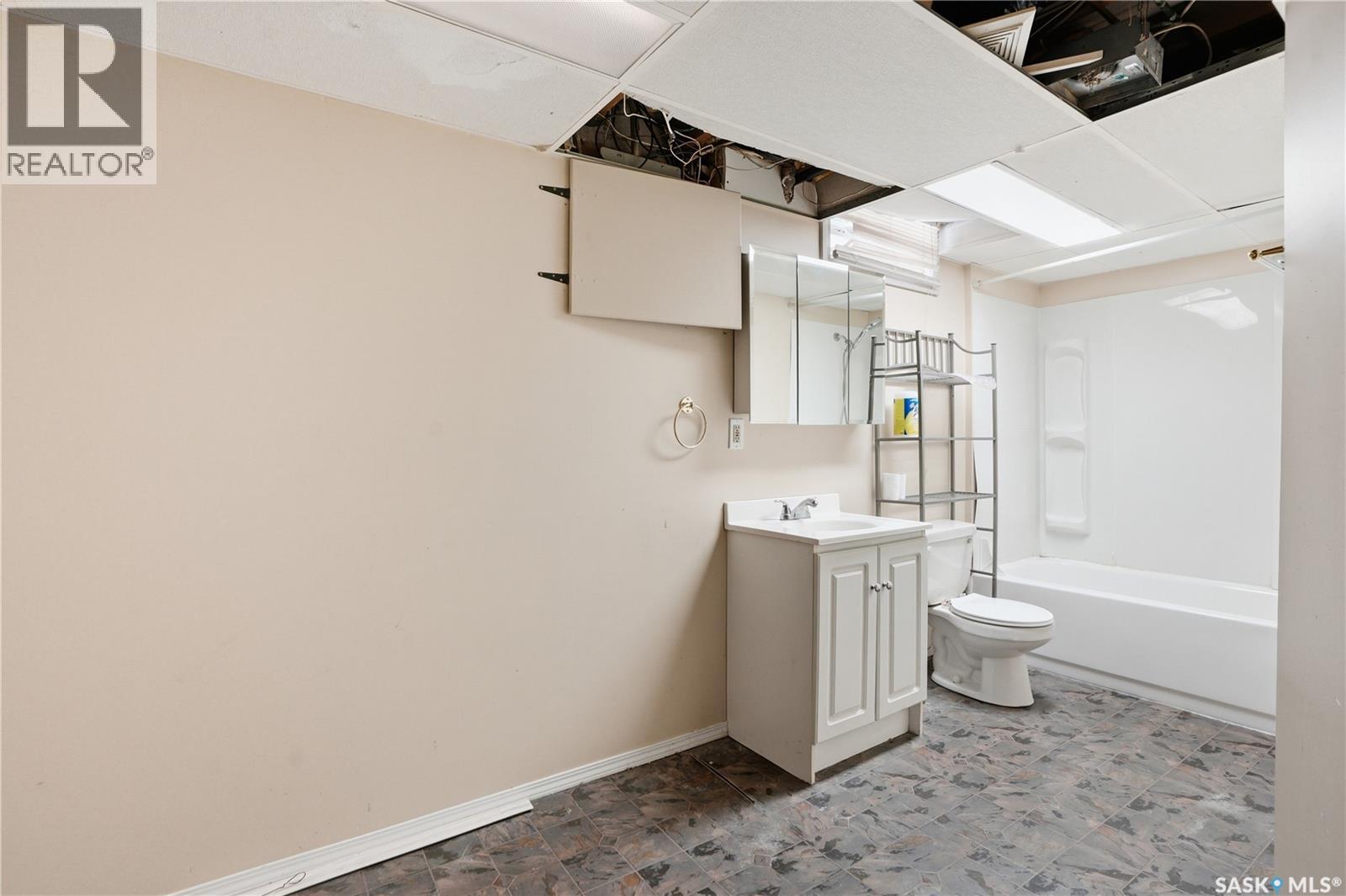 222 SMALLWOOD CRESCENT - 34