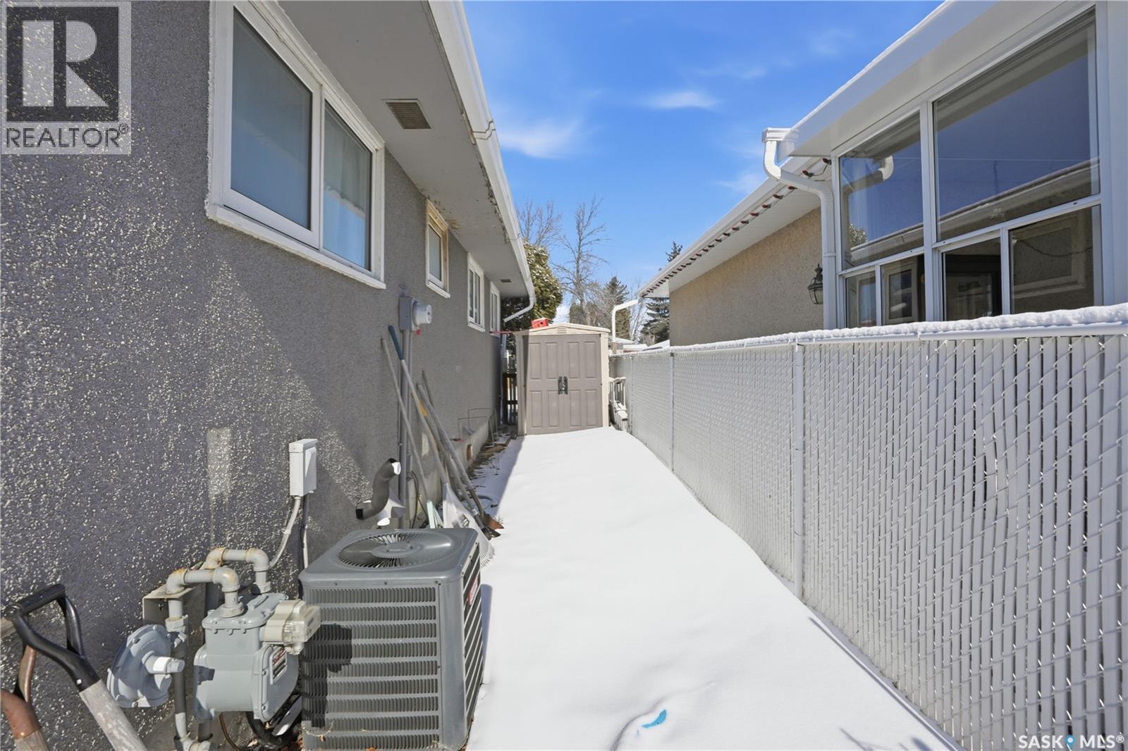 222 SMALLWOOD CRESCENT - 44