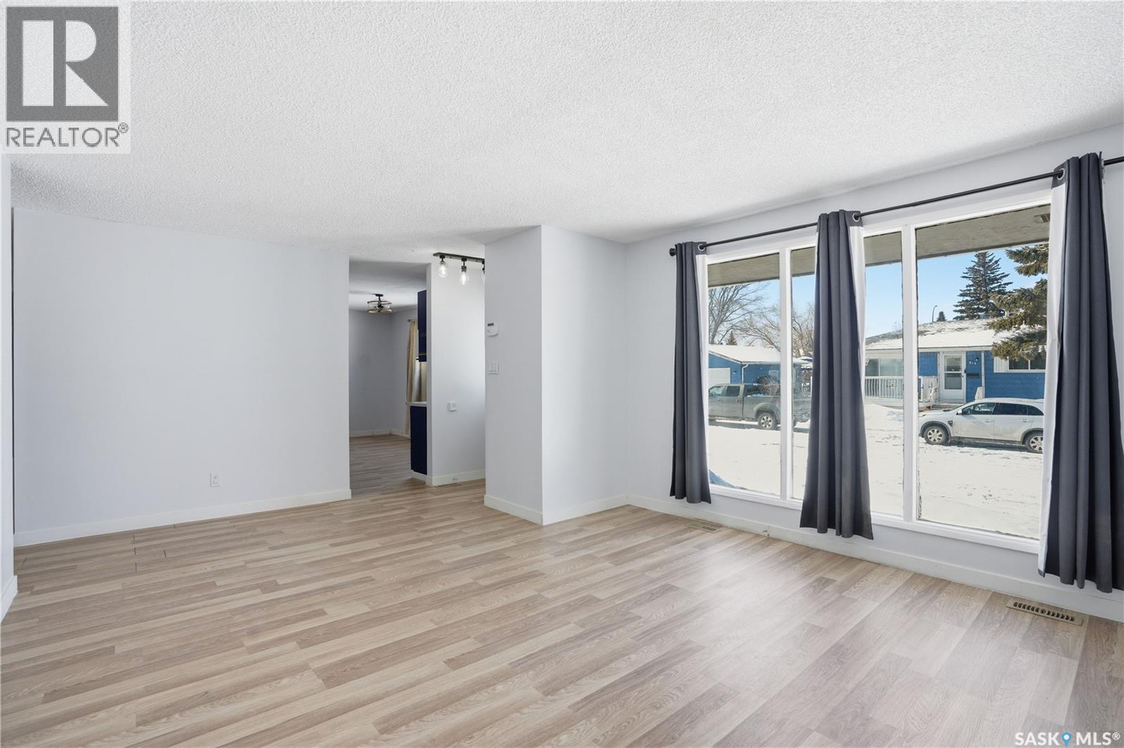 222 SMALLWOOD CRESCENT - 6