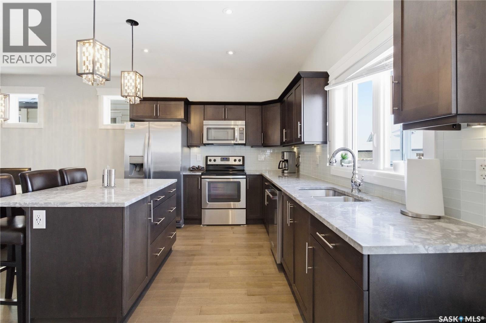 #23 111 ROSEWOOD GATE N - 9