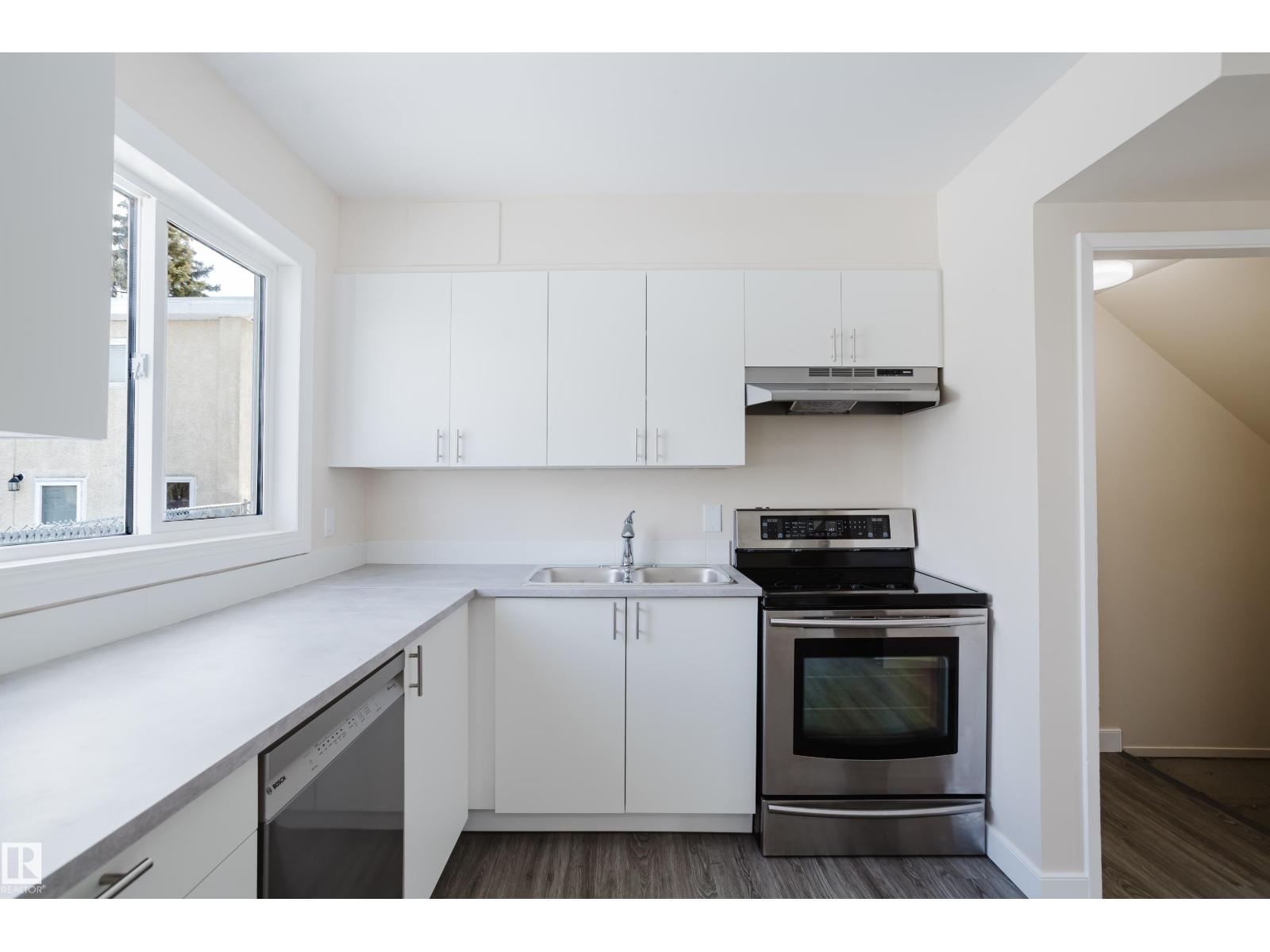 13305 89A ST NW, Edmonton