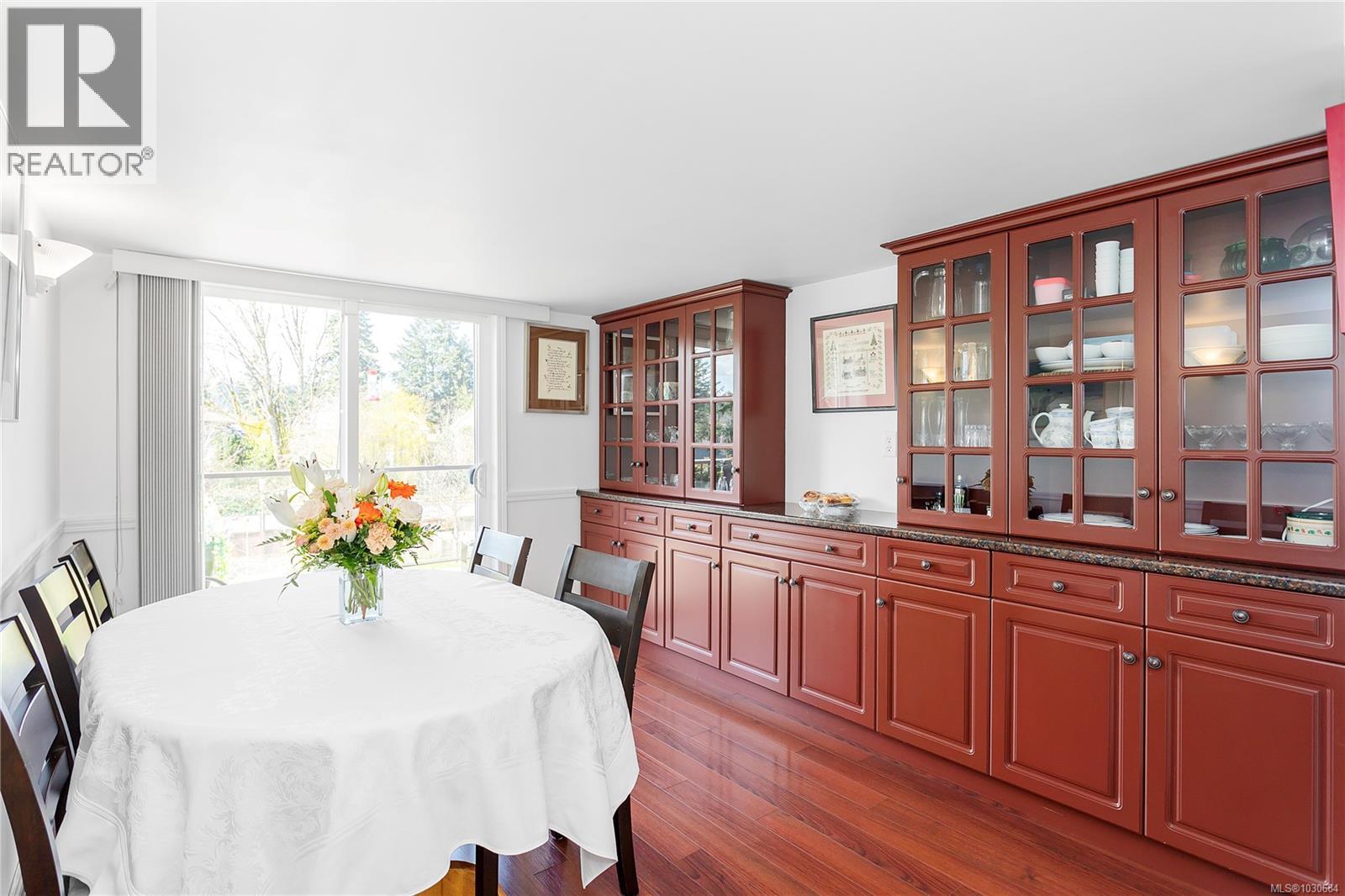 154 COLUMBIA ST - 11