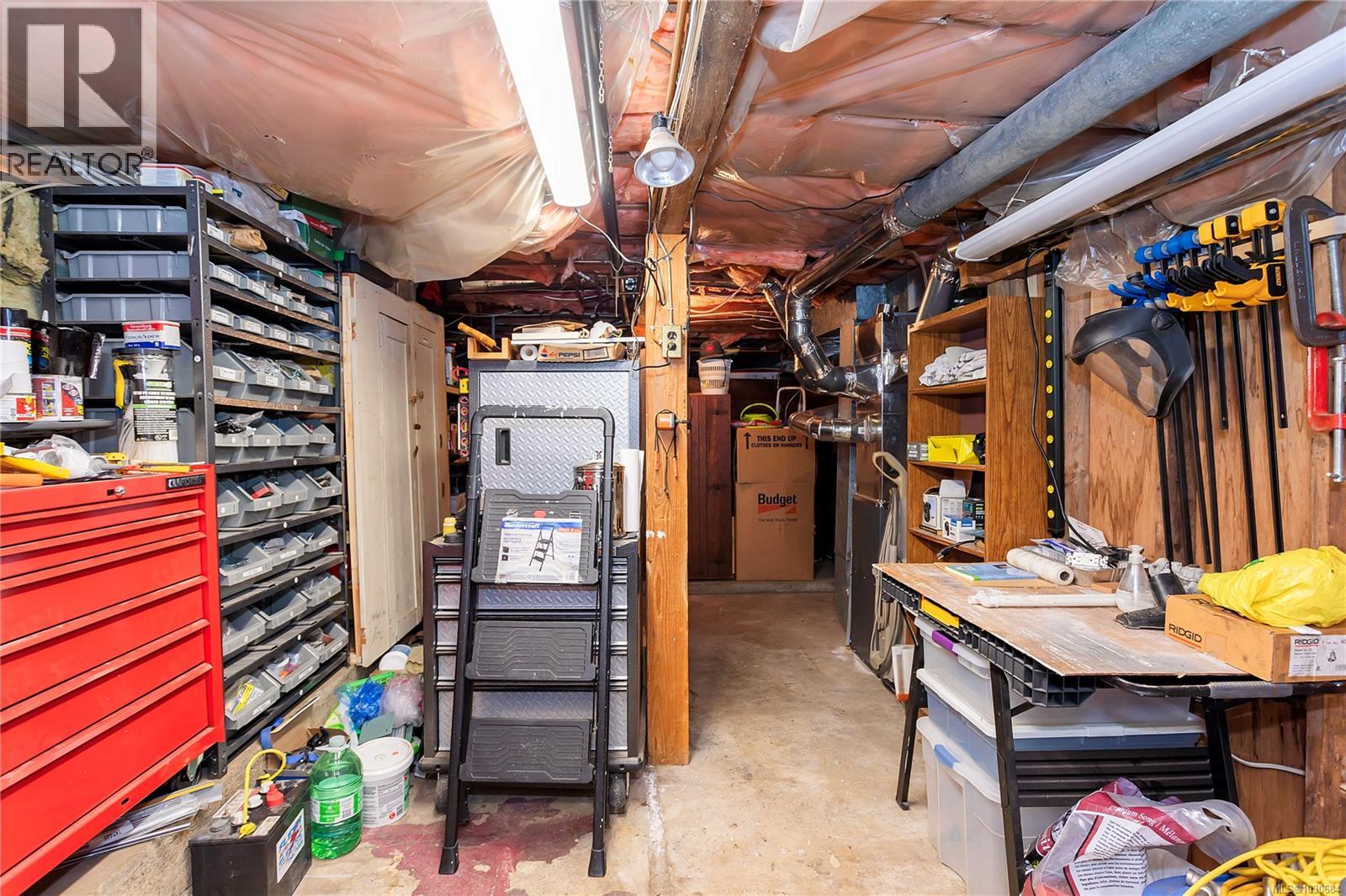 154 COLUMBIA ST - 30