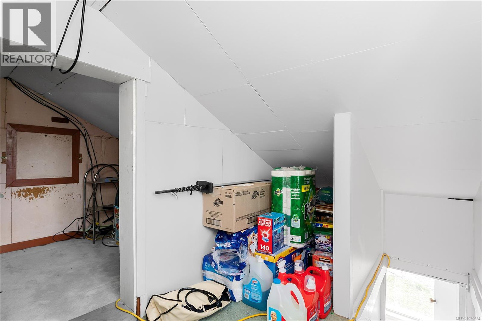 154 COLUMBIA ST - 31