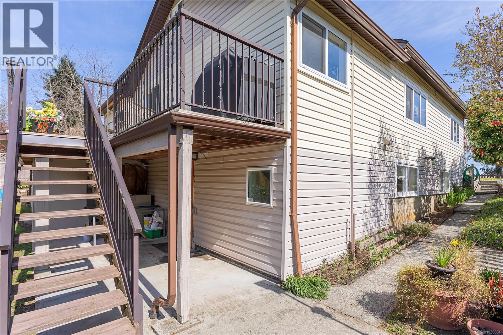 154 COLUMBIA ST - 33