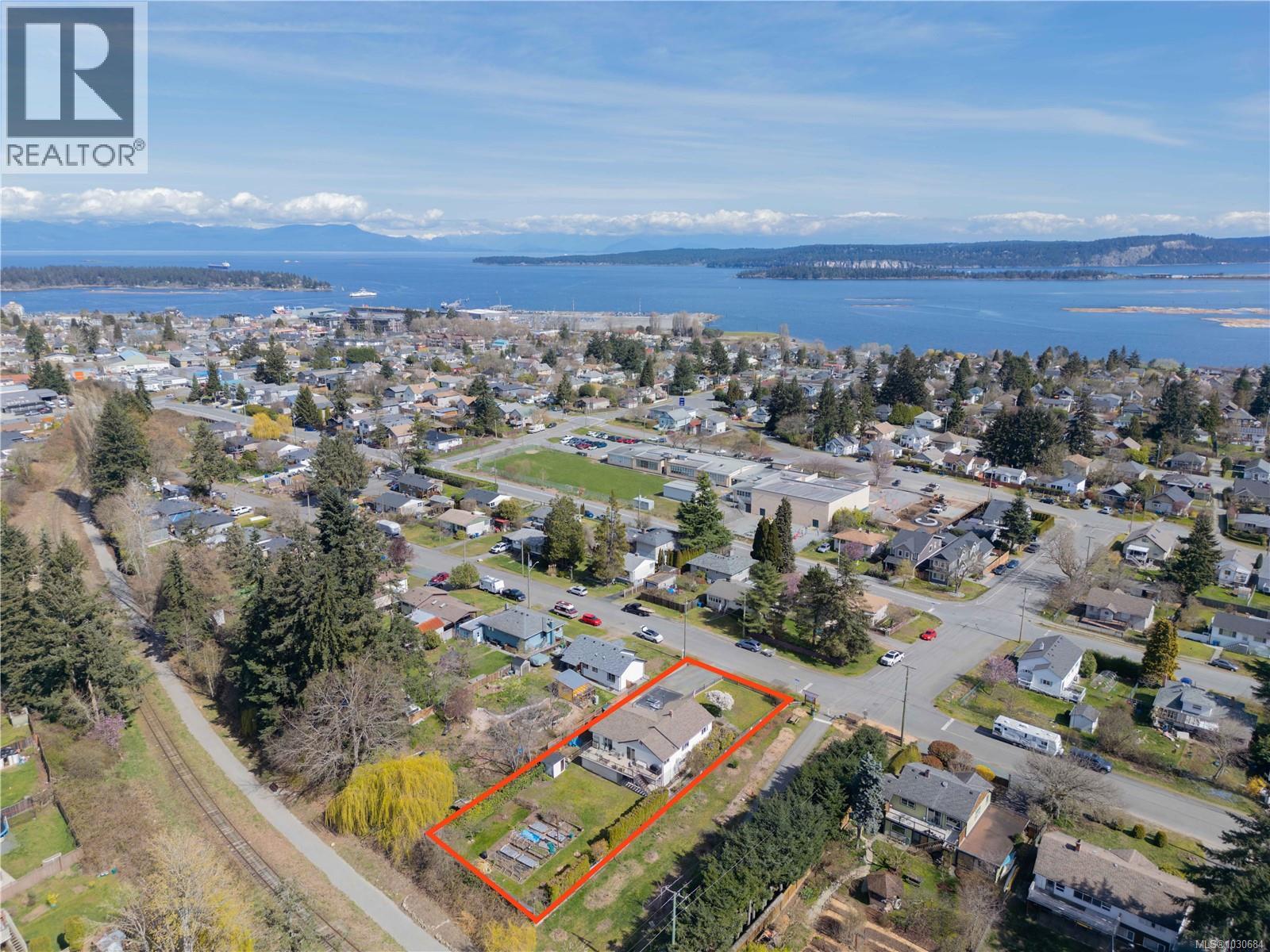 154 COLUMBIA ST - 38