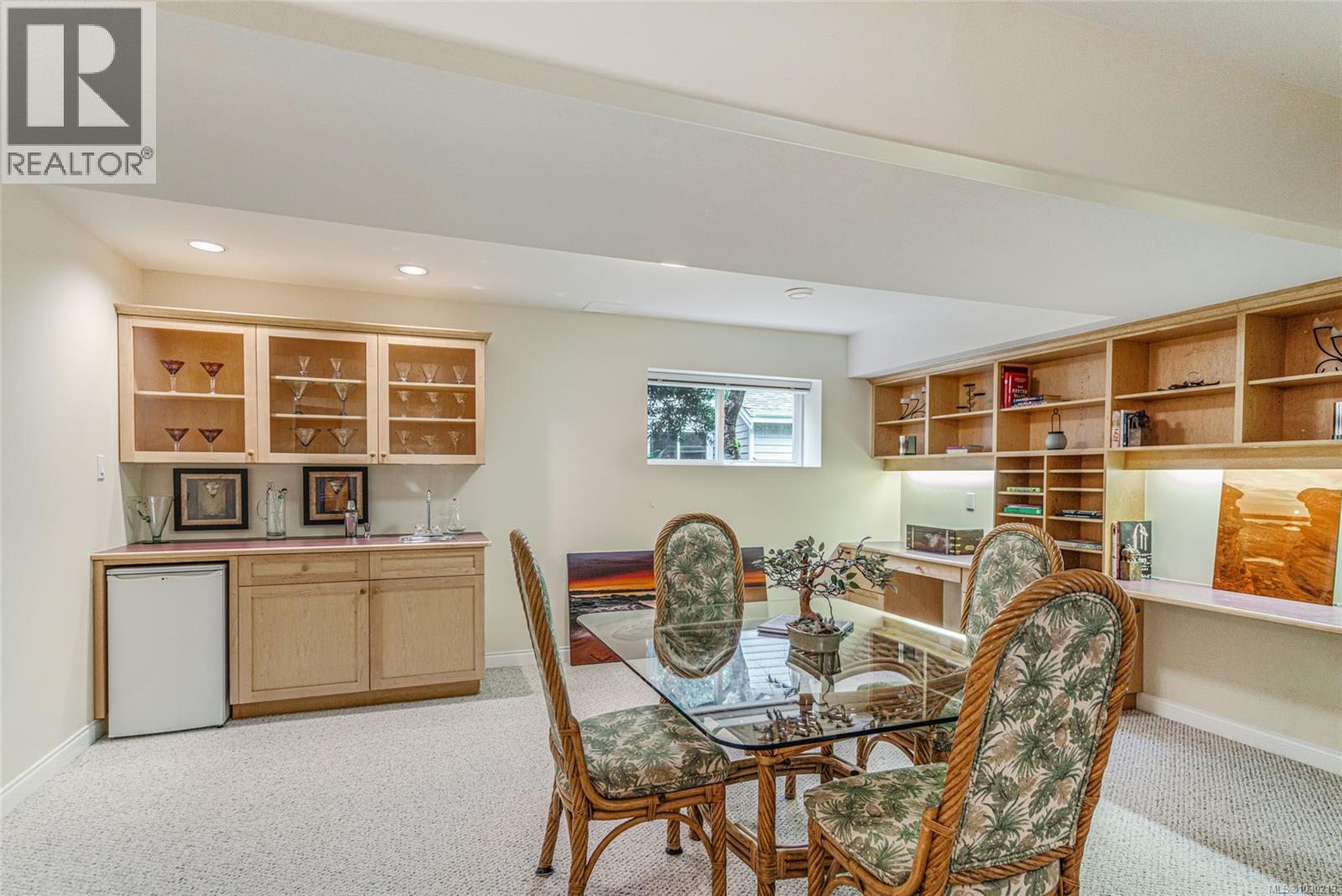 1266 SATURNA DR - 32