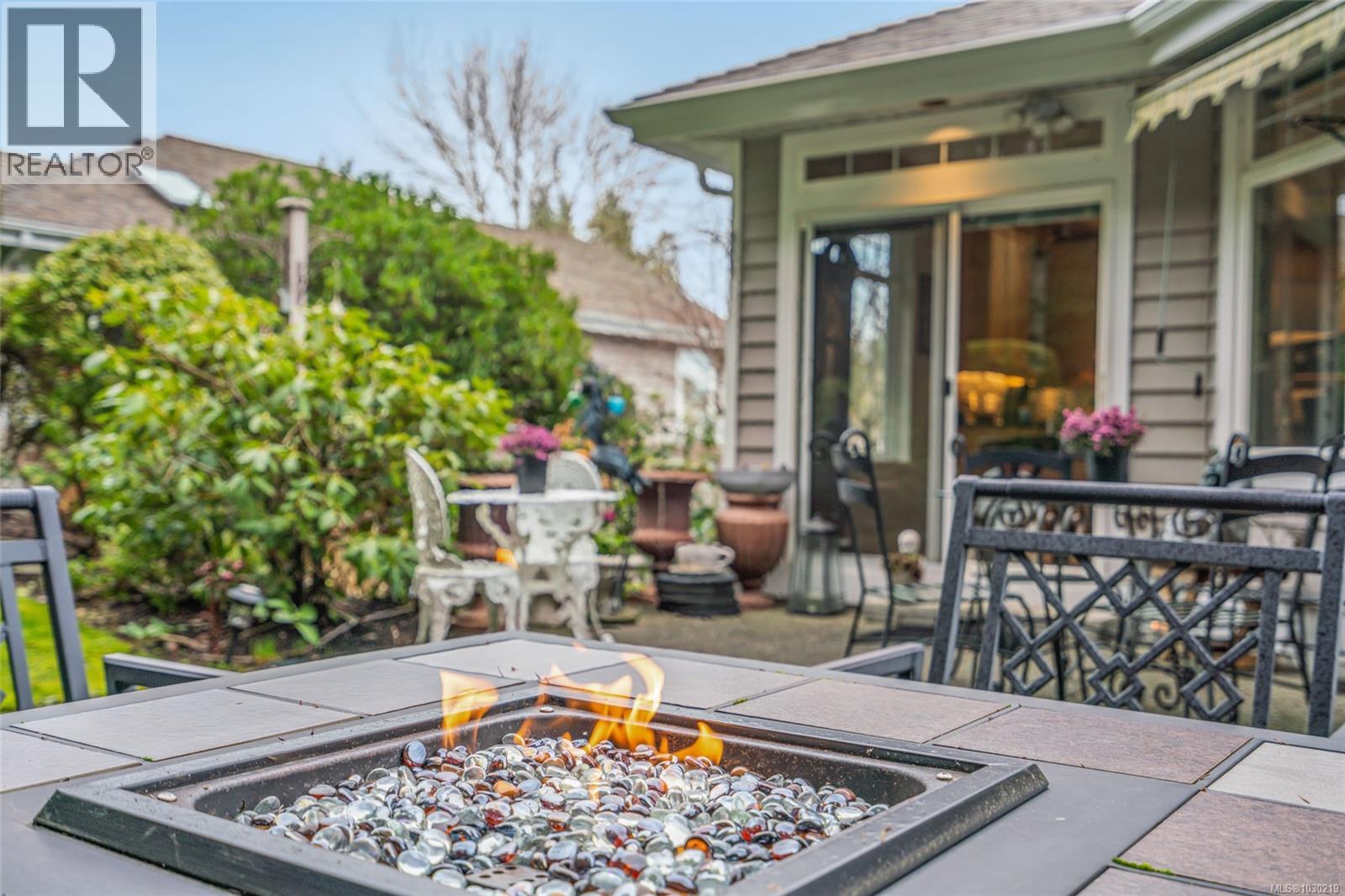 1266 SATURNA DR - 38