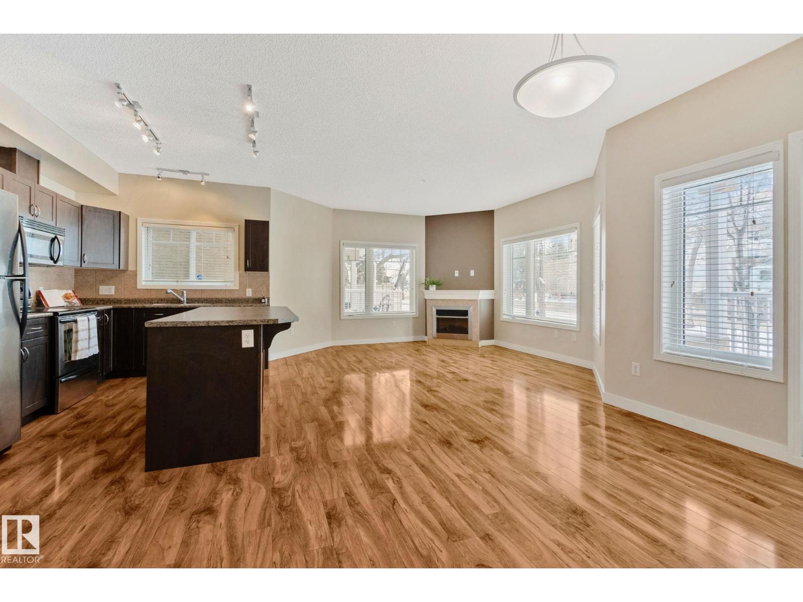 #120 8931 156 ST NW, Edmonton