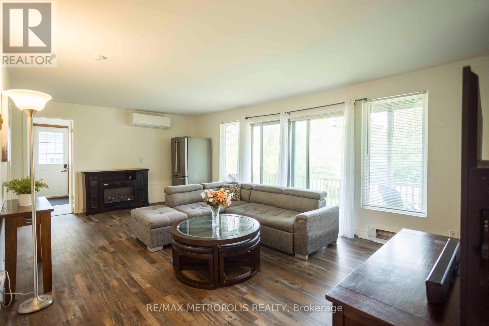 56 GEORGIAN MANOR DRIVE - 22