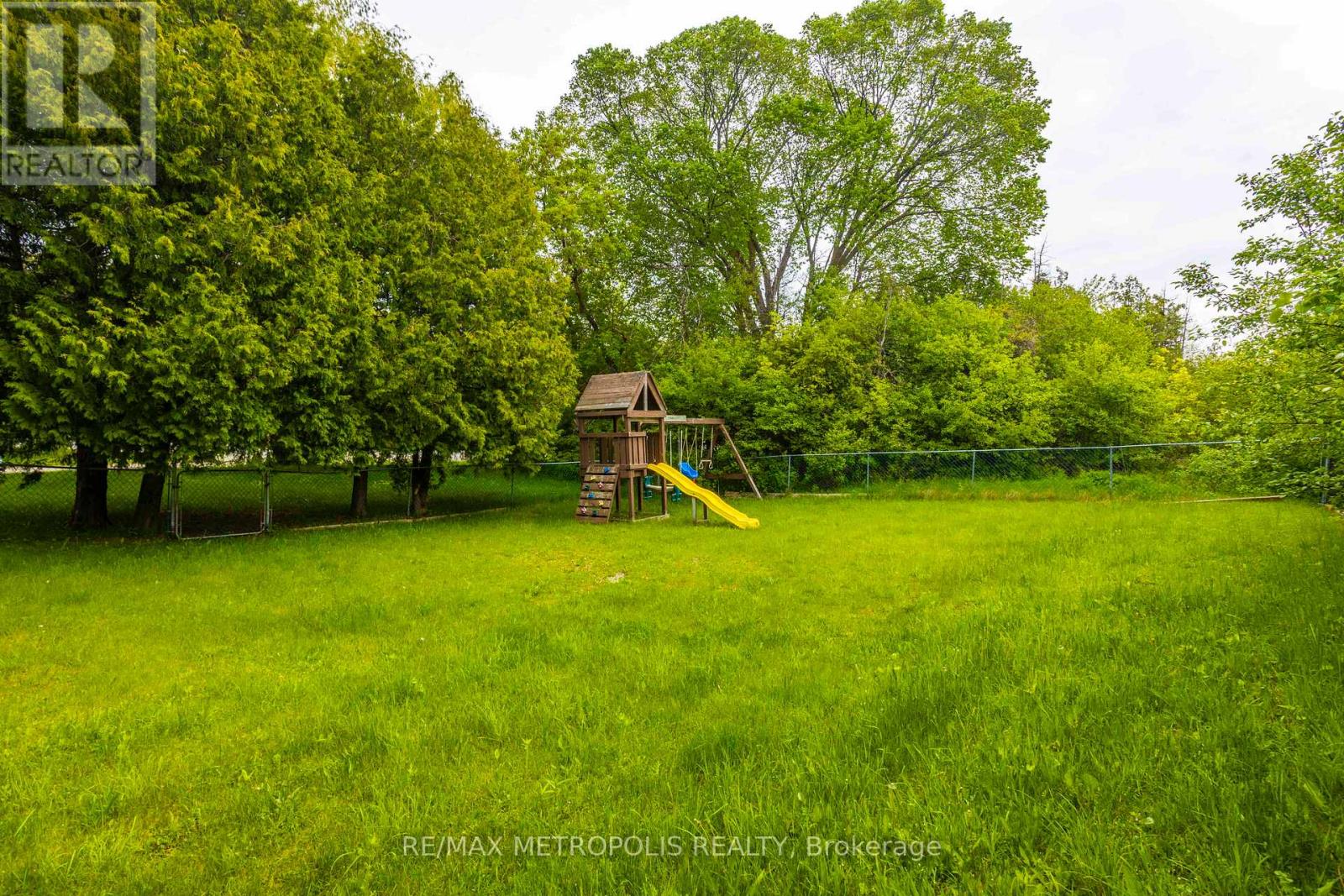 56 GEORGIAN MANOR DRIVE - 41