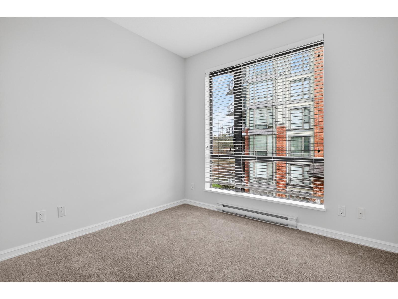 406 1551 FOSTER STREET, White Rock