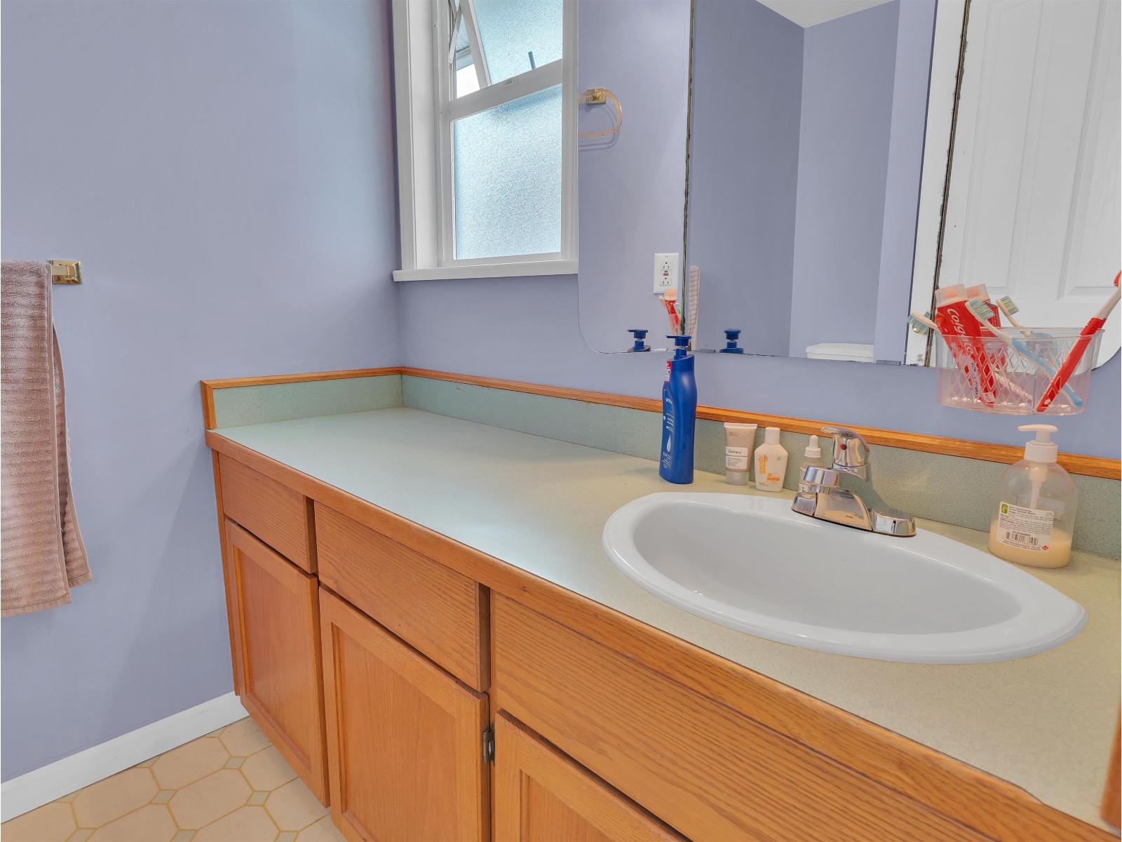 32337 NAKUSP DRIVE, Abbotsford