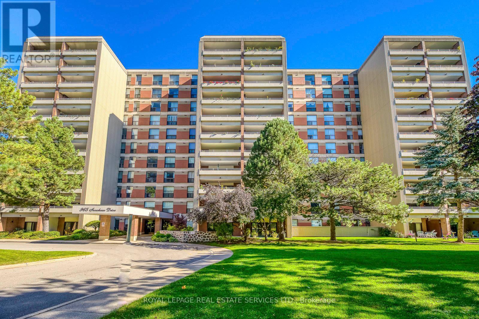 1104 – 965 INVERHOUSE DRIVE,Mississauga (Clarkson),,