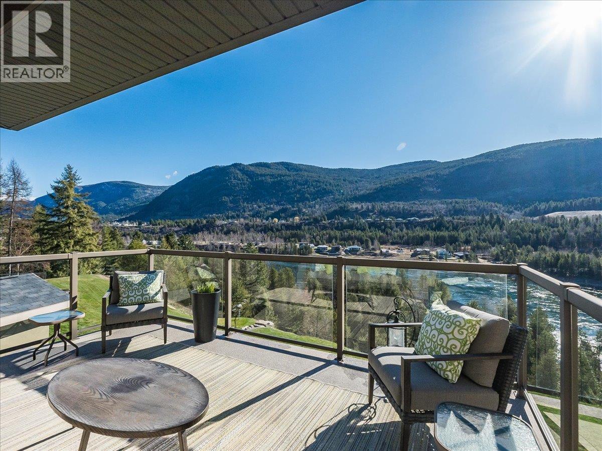 3733 Williston Road, Castlegar